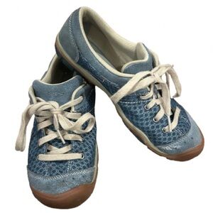 Keen Footwear Women’s Athletic Shoes Blue and White with a Brown Sole Size 9